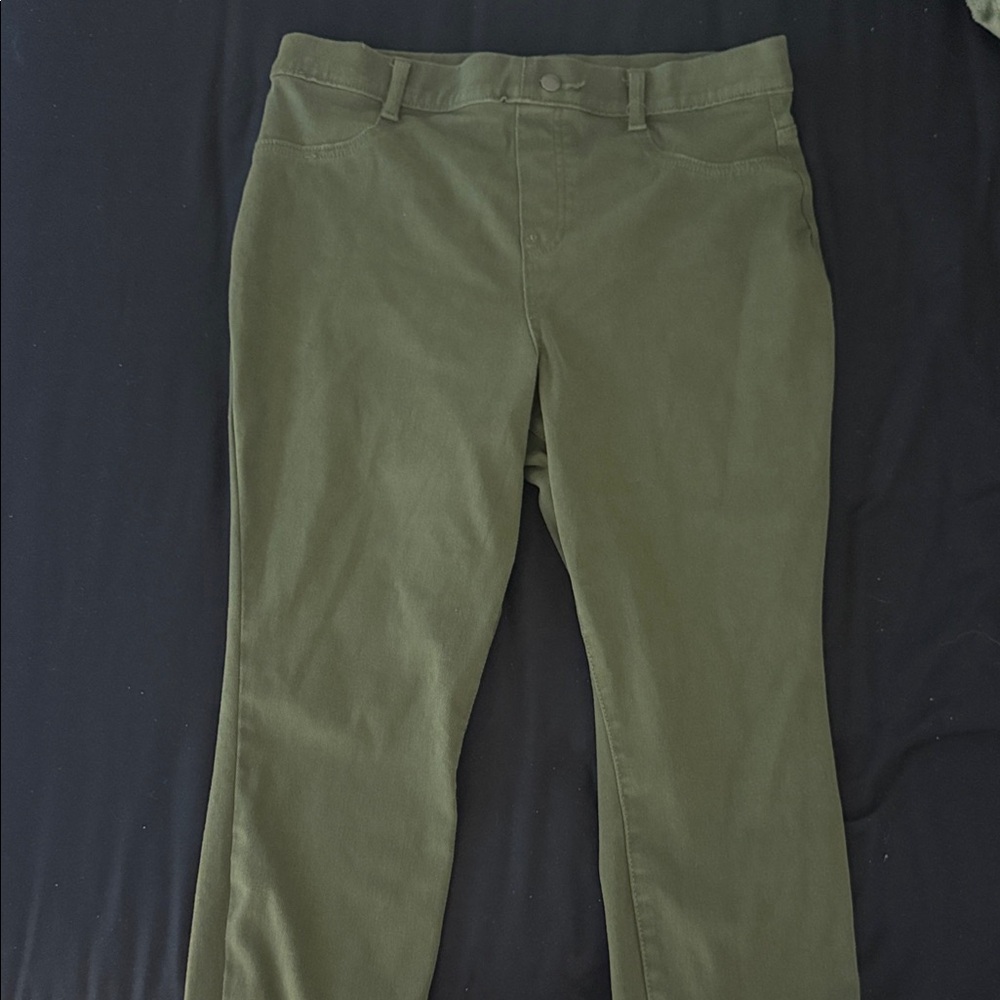 Time and Tru Olive Skinny Pants